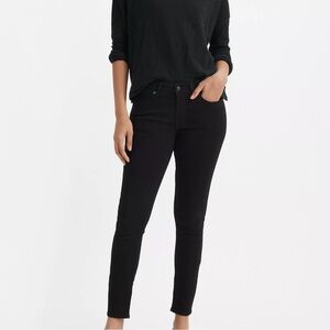 Levi’s Sculpt Hypersoft Long 711 Skinny Black Denim Jeans Size 10 W30 L32